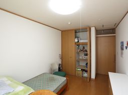 居室のきれいな内装