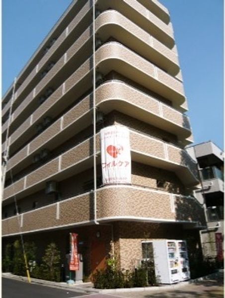 建物の外側と看板