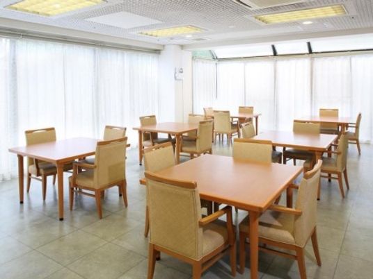 清潔感のあるダイニングエリア