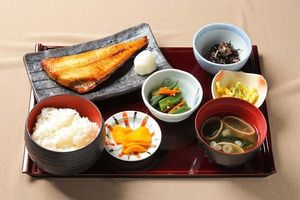 健康的な和食セット