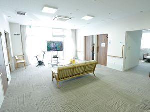 明るい休憩室の様子