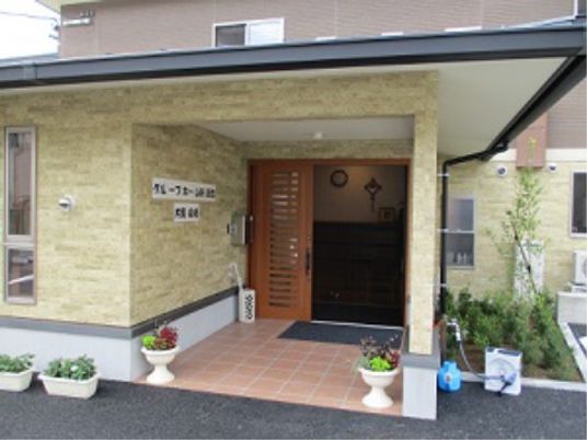 清潔感溢れるエントランス