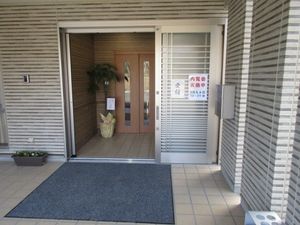 清潔感のあるエントランス