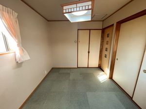 明るい清潔な居室