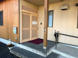温かみのあるエントランス