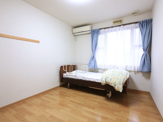 シンプルな個室の居室