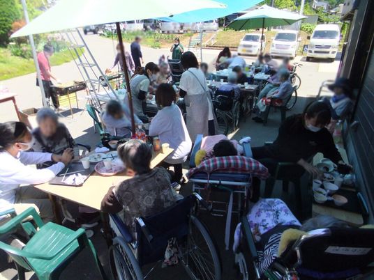 屋外の交流会