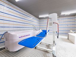 清潔な浴室設備