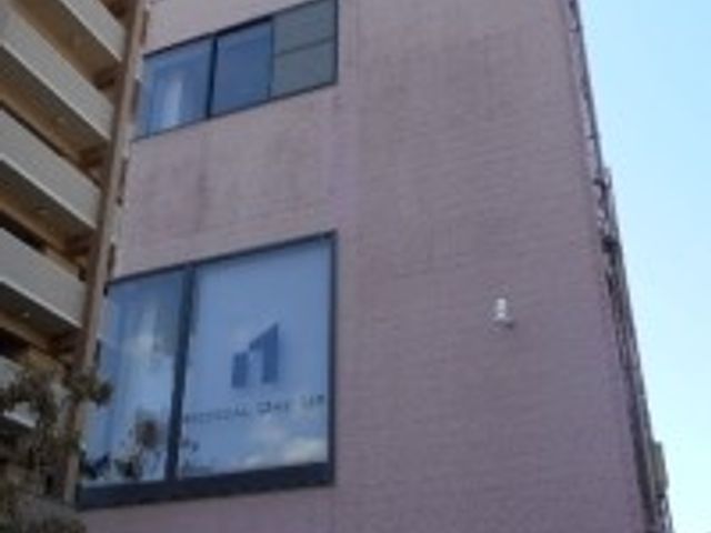 建物の外観 外観 明るい雰囲気が感じられる建物です。木々も見え、周囲の環境も整っています。