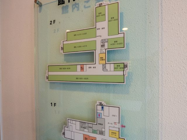 案内板の配置図 展示物 明確な案内図で各スペースへのアクセスを容易にしています。