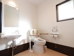 バリアフリーのトイレ設備