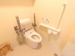 バリアフリーのトイレ設備