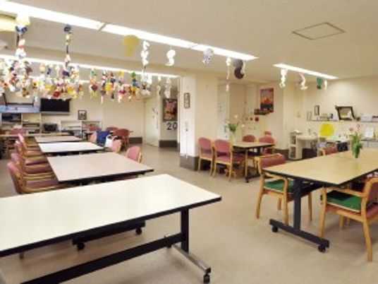 広い食堂の様子  