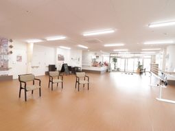 広々とした明るい空間