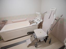 清潔感のある浴室設備