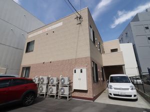 きれいな外観の建物