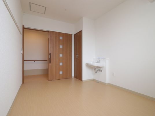 清潔な居室の空間