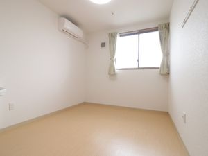 シンプルな個室の居室