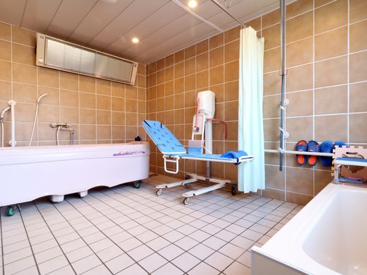 バリアフリー対応の浴室