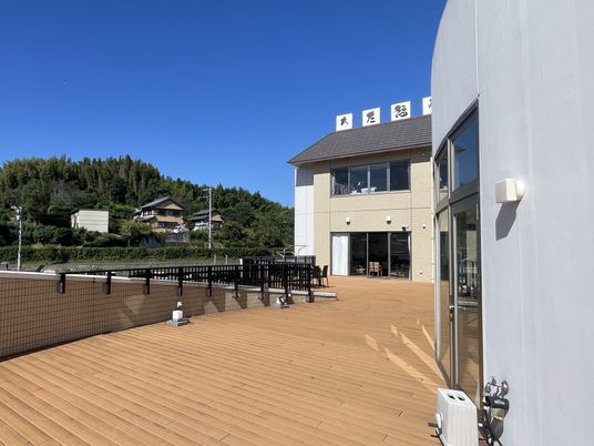 広々としたテラス