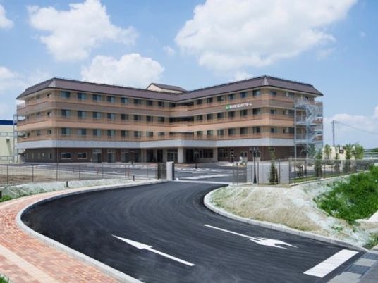 新しい建物の外観