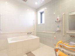 清潔なバスルーム