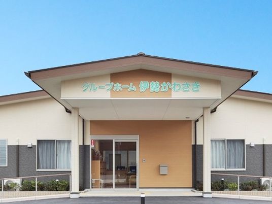清潔な施設のエントランス