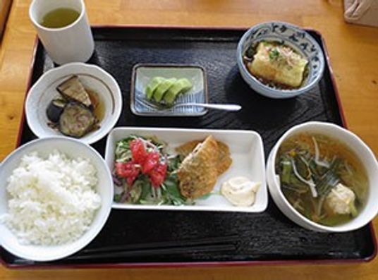 お食事のトレー