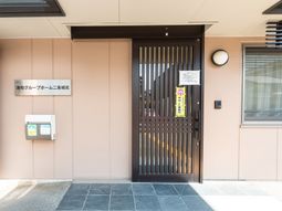 清潔感のあるエントランス