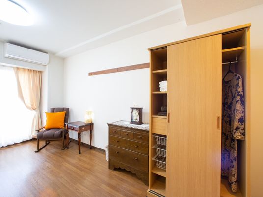 居室の家具と布団