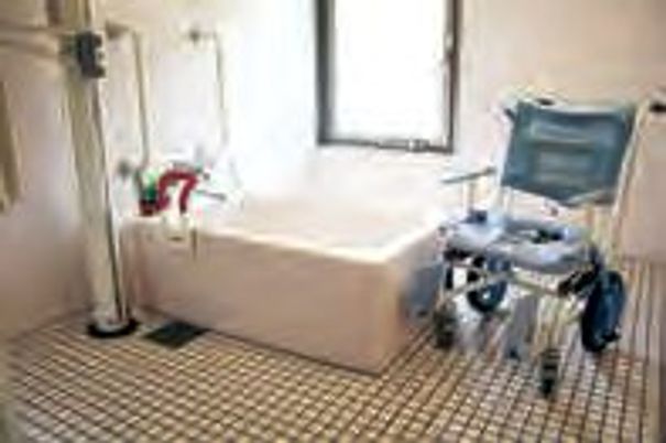 福祉用設備の浴室