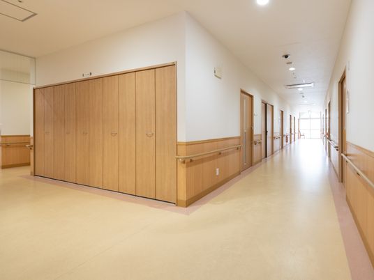 廊下の清潔なイメージ