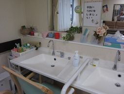 清潔な洗面台の風景