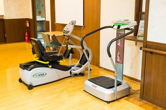 機能訓練室の機械