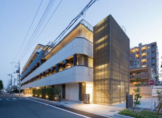 モダンな建物外観
