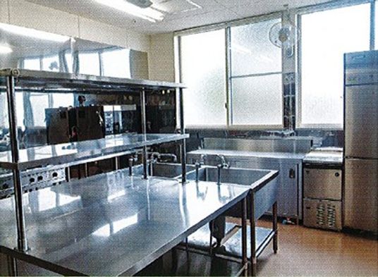 自然光が入る調理室