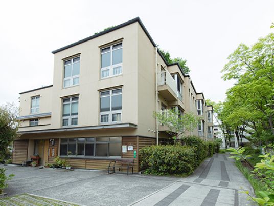 建物正面外観