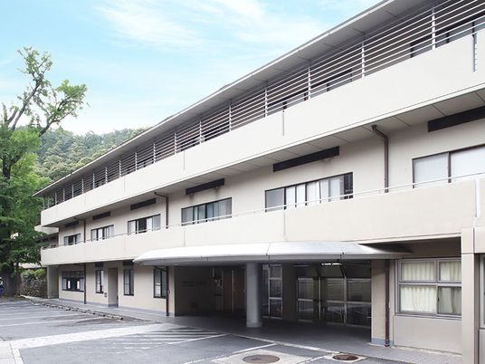 2階建ての建物外観
