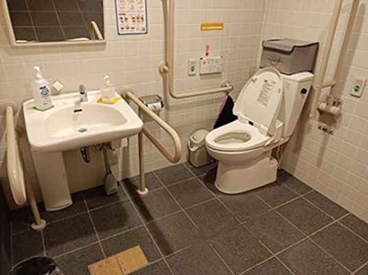 清潔なトイレ設備