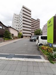 ビル型の施設外観