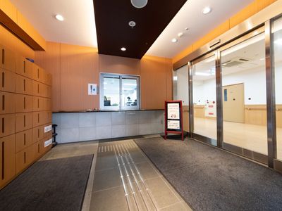 エントランスと掲示物
