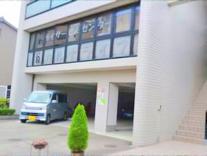 エントランスの外観