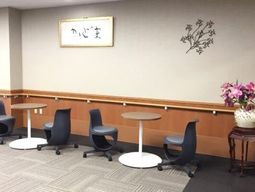 落ち着いた休憩スペース