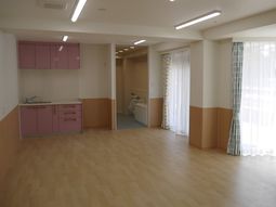 清潔な居室の内観