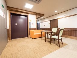 廊下のモダンな雰囲気