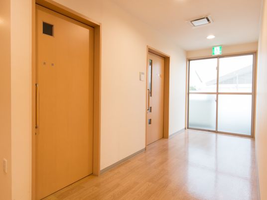 清潔感ある廊下エリア