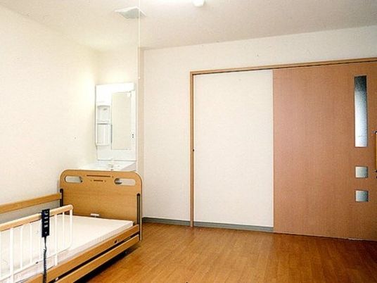 居室の広々とした様子