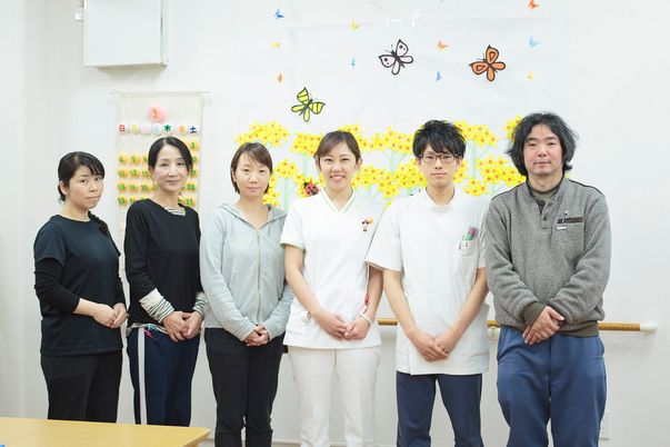 スタッフ集合写真