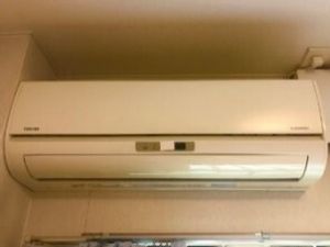 壁掛けエアコン