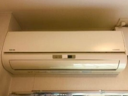 壁掛けエアコン